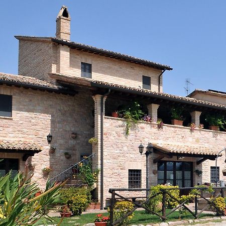 Terre Del Cantico Country House Spello Esterno foto
