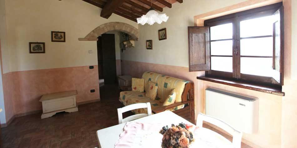 Terre Del Cantico Country House Spello Esterno foto